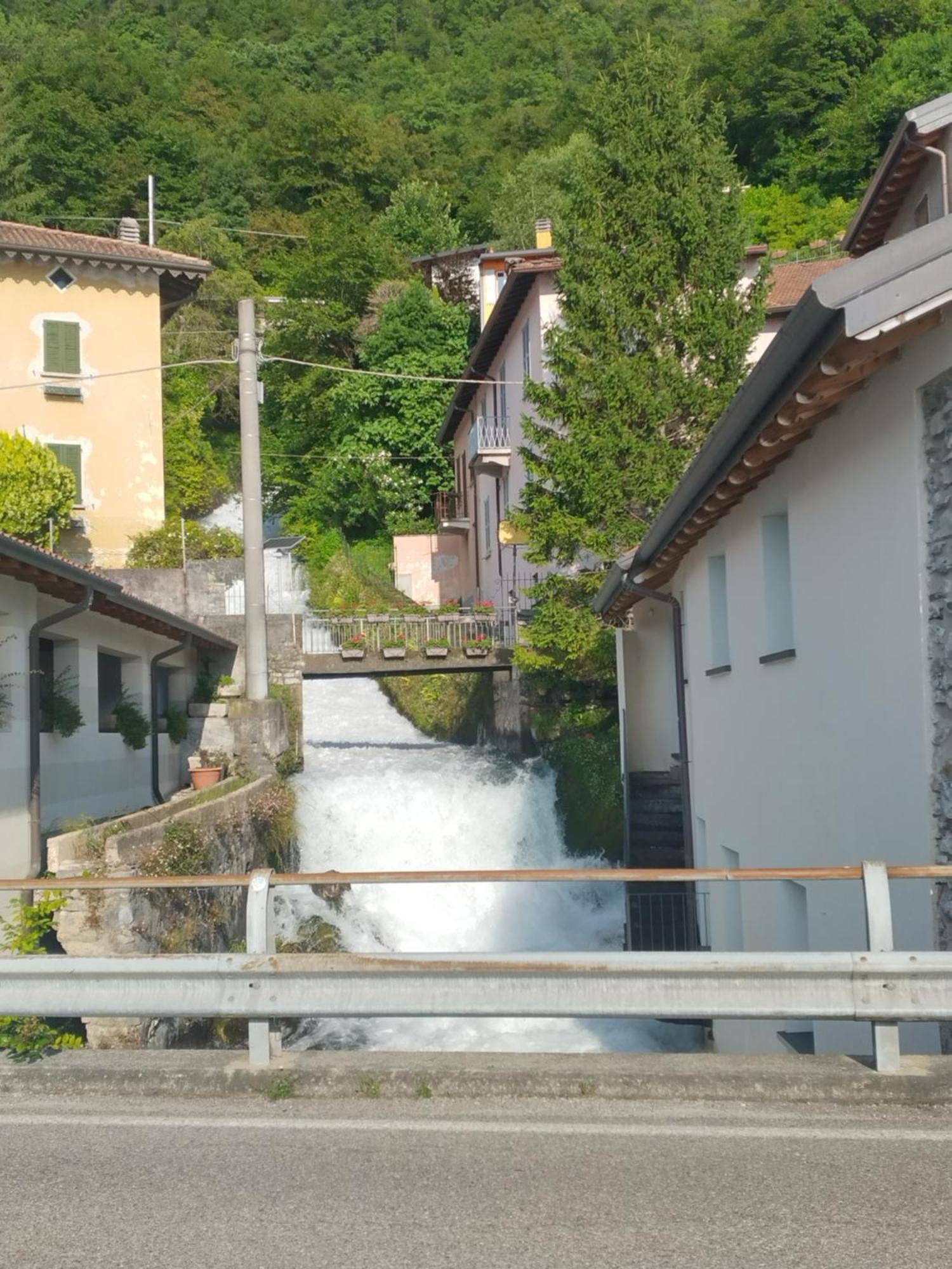 Ferienwohnung Cheers Sunset 097084-Lni-00008 Varenna Exterior foto
